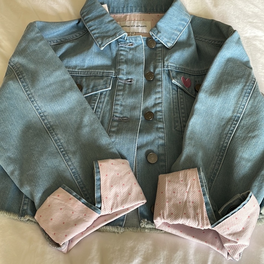 🔥 Cupcakes and Cashmere Jean Jacket with Heart - Picture 4 of 13